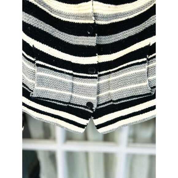 The Wrights Womens Medium Striped Button Up Sweater Cardigan • Pockets Knit - Picture 7 of 12